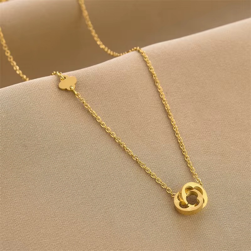 قلادة الحلقات المميزة 