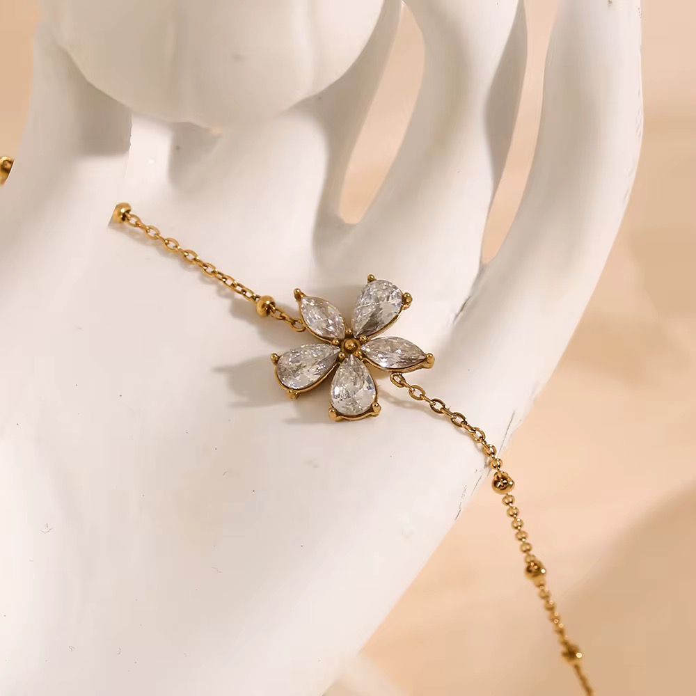 أسوارة الوردة 